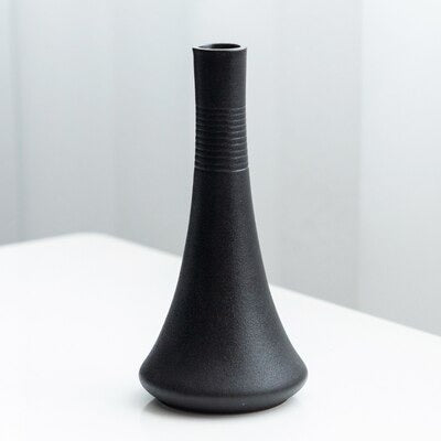 Akia Black Textured Vase