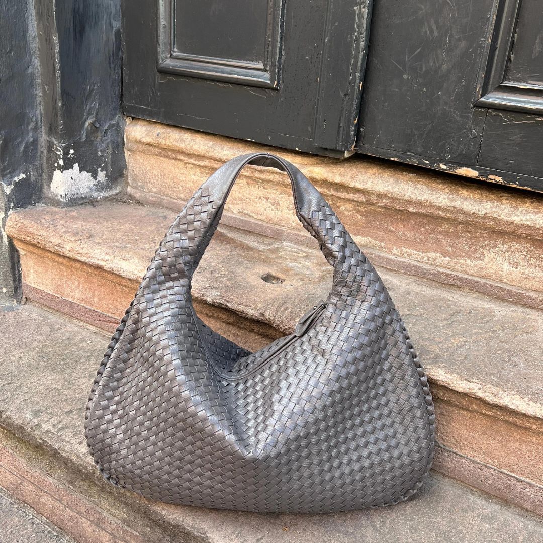 Luxe Haven Hobo Bag - Stylish Everyday Companion