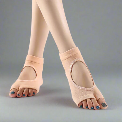 HoleDance Yoga & Pialtes Grip Socks