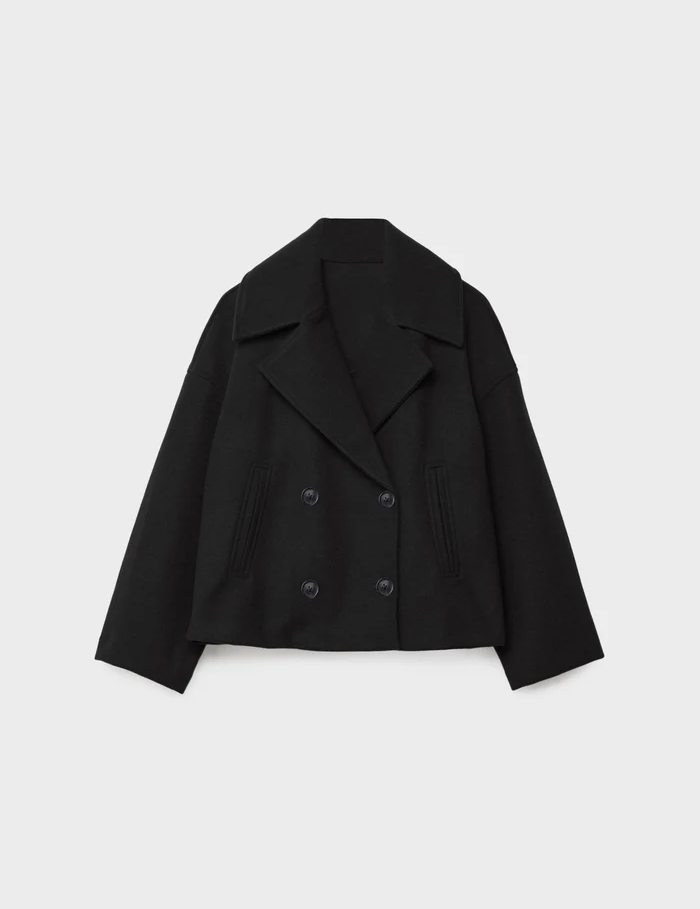 Double-Breasted Wool Coat for Women with Wide Lapels and Cropped Fit – Soft Wool Blend Outerwear 4