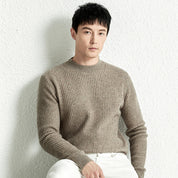 Luxurious_Men_s_Wool_Sweater_-_Ultimate_Warmth_for_Winter-grey