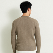 Luxurious_Men_s_Wool_Sweater_-_Ultimate_Warmth_for_Winter-grey2