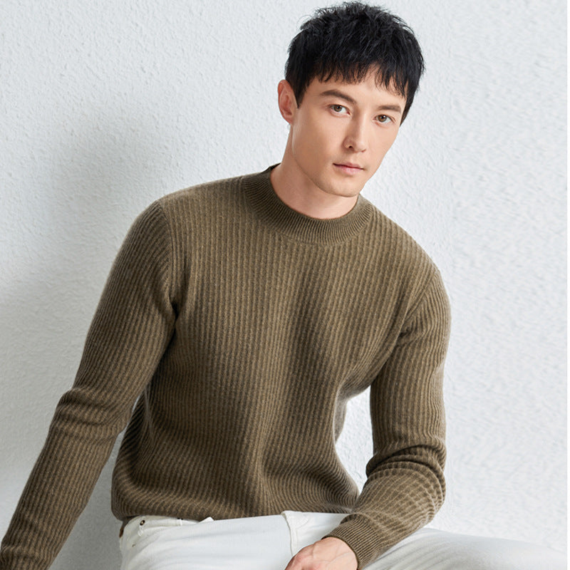 Luxurious_Men_s_Wool_Sweater_-_Ultimate_Warmth_for_Winter-mlitarygreen