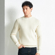 Image Luxurious Men's Wool Sweater - Ultimate Warmth for Winter-white