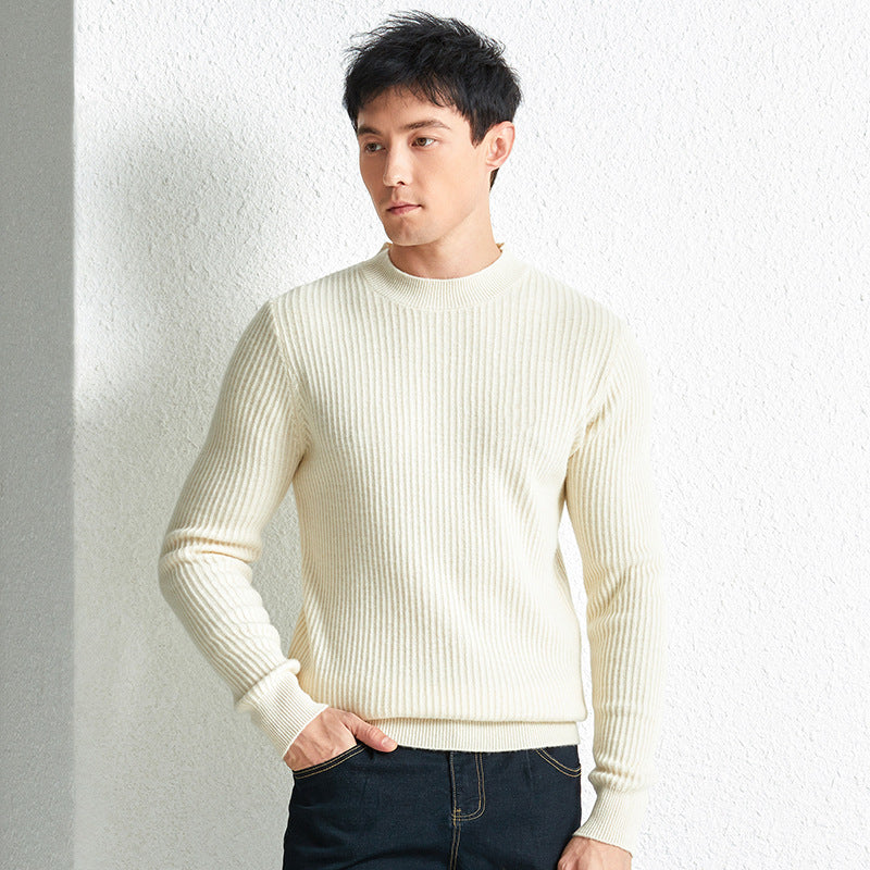 Image Luxurious Men's Wool Sweater - Ultimate Warmth for Winter-white