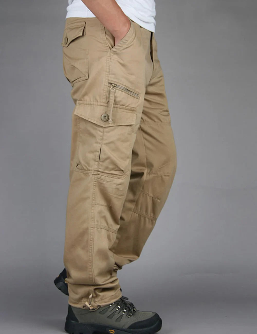 Men's Black Cargo Pants with Multiple Pockets for Casual and Outdoor Wear 0