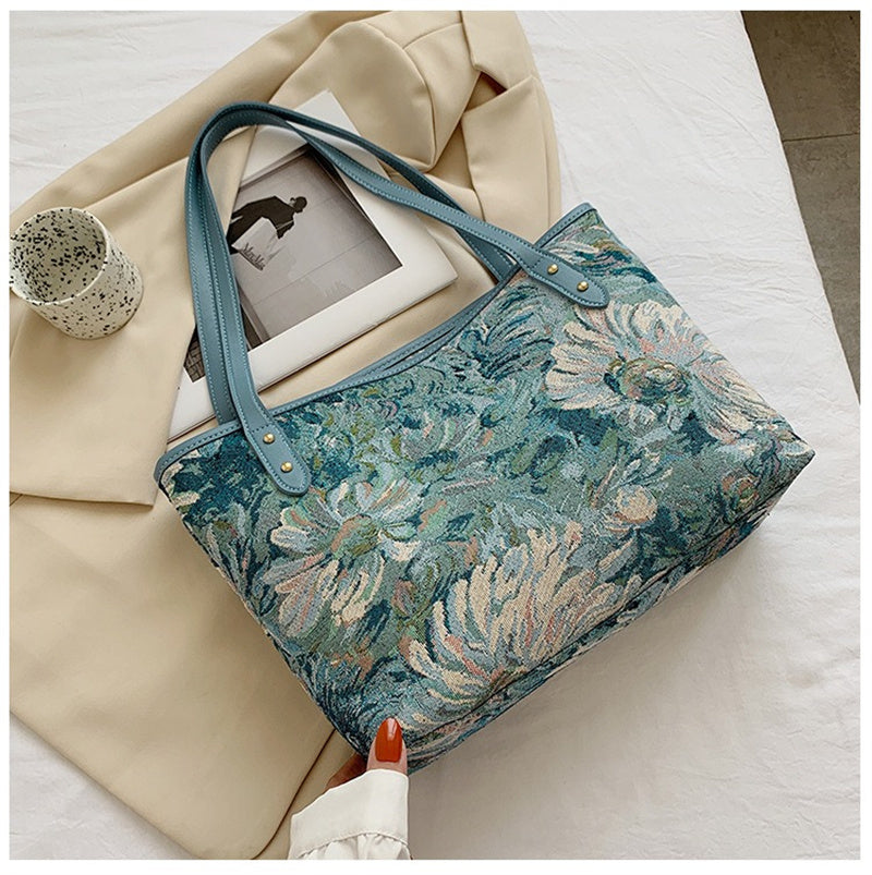 Amy Canvas Shoulder Bag