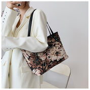 Amy Canvas Shoulder Bag