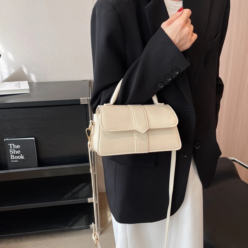 Luxe Aura Shoulder Bag