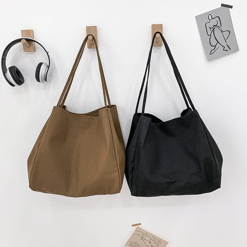 Lindy Canvas Shoulder Bag