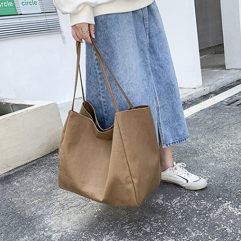 Lindy Canvas Shoulder Bag