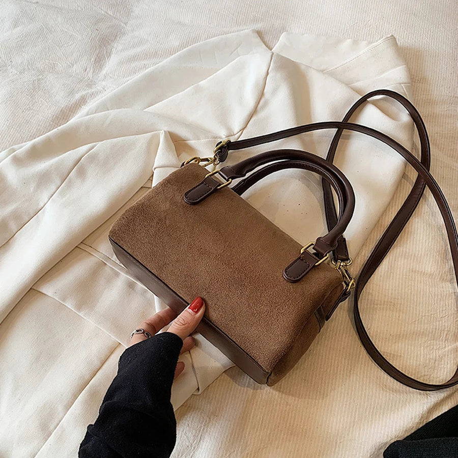 Luxe Voyager Bag - Stylish Crossbody