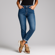 Women's Sneakers with Chunky Sole and Bold Design for Everyday Comfort