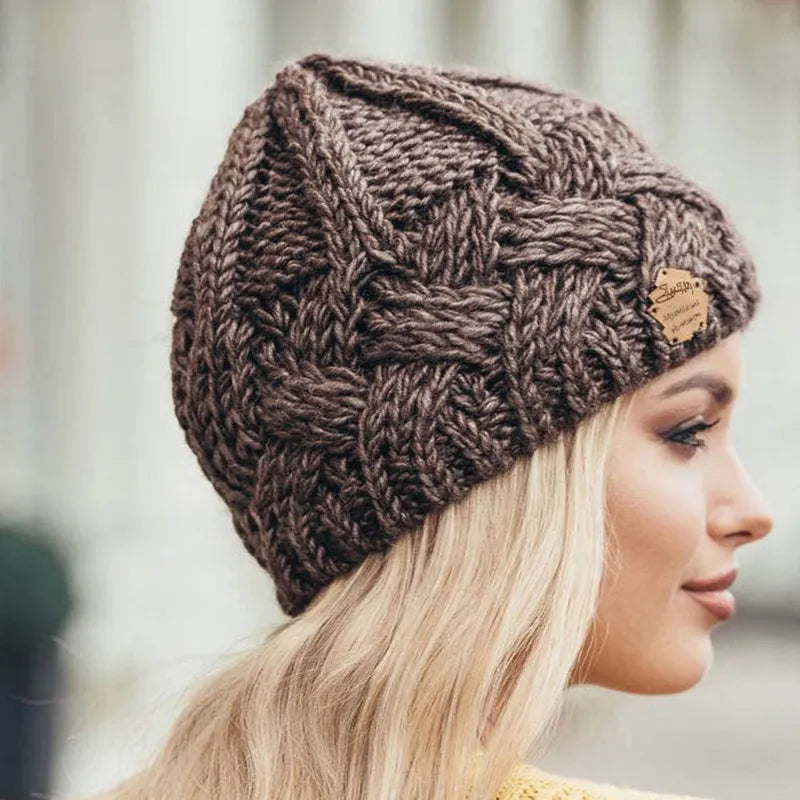Women's Knitted Winter Hat - Stylish Warm Beanie for Cold Weather 4