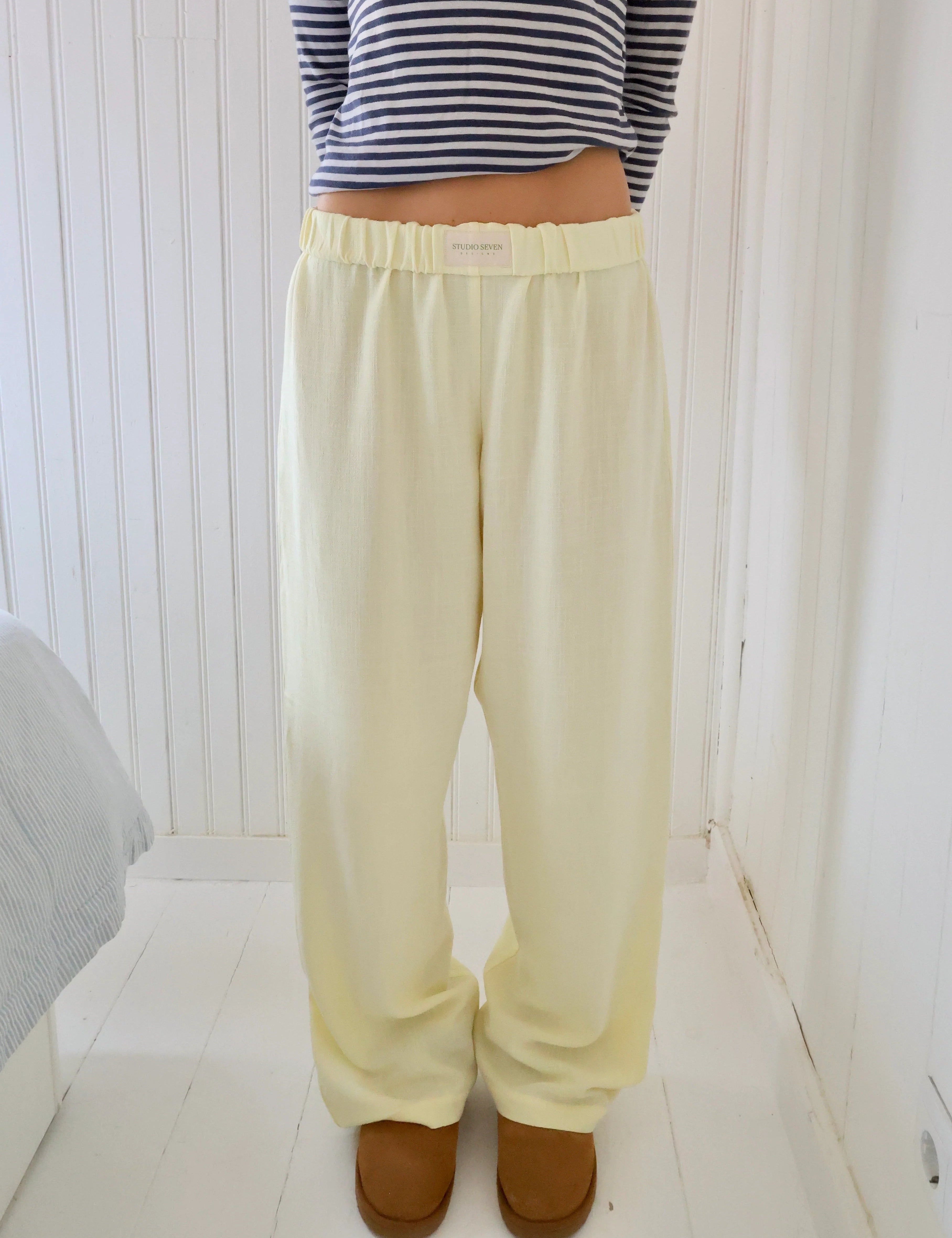 Women's Lounge Trousers with Pockets and Adjustable Waistband 9