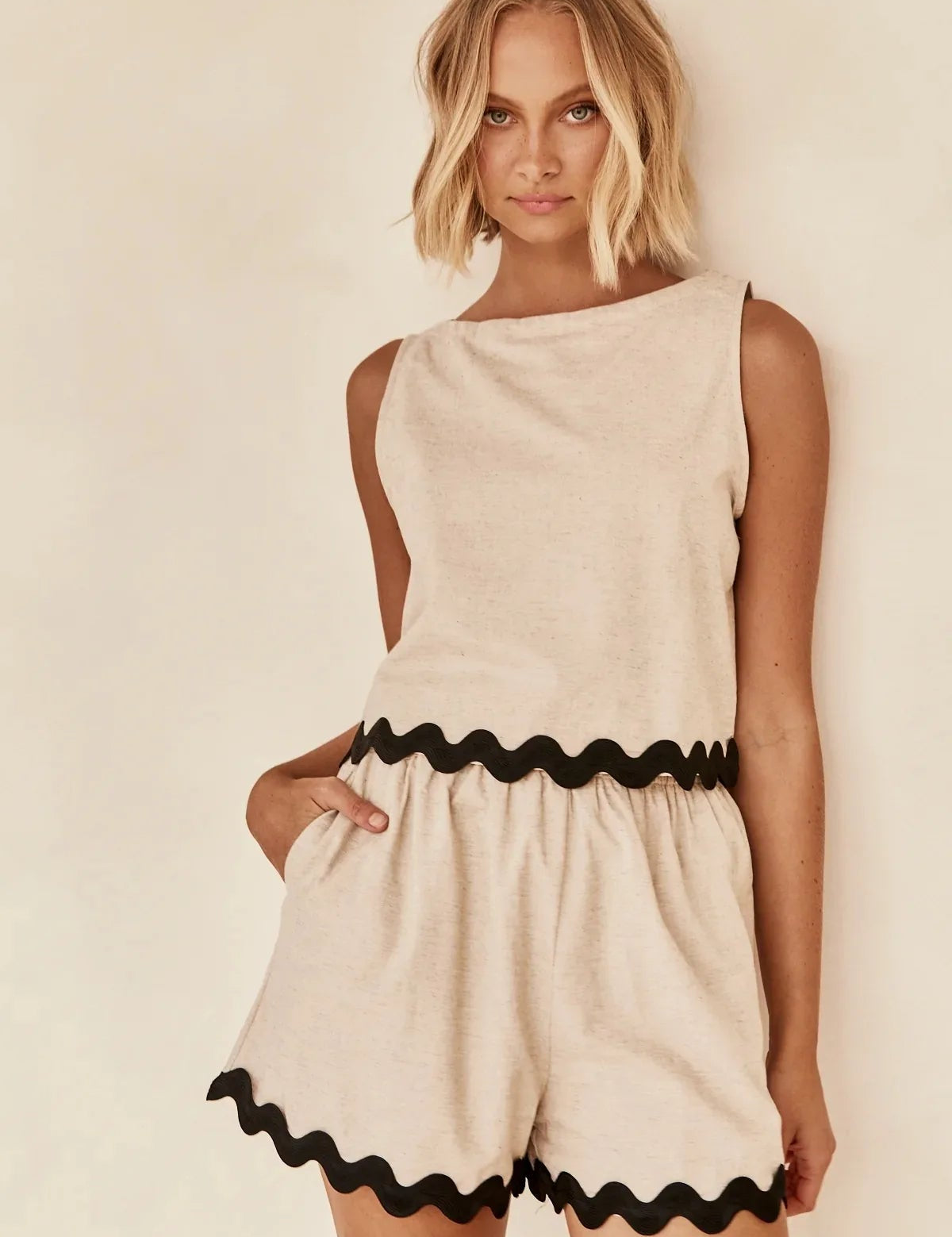 Women's Loungewear Two Piece Set - Tank Top and Shorts with Scalloped Trim 1