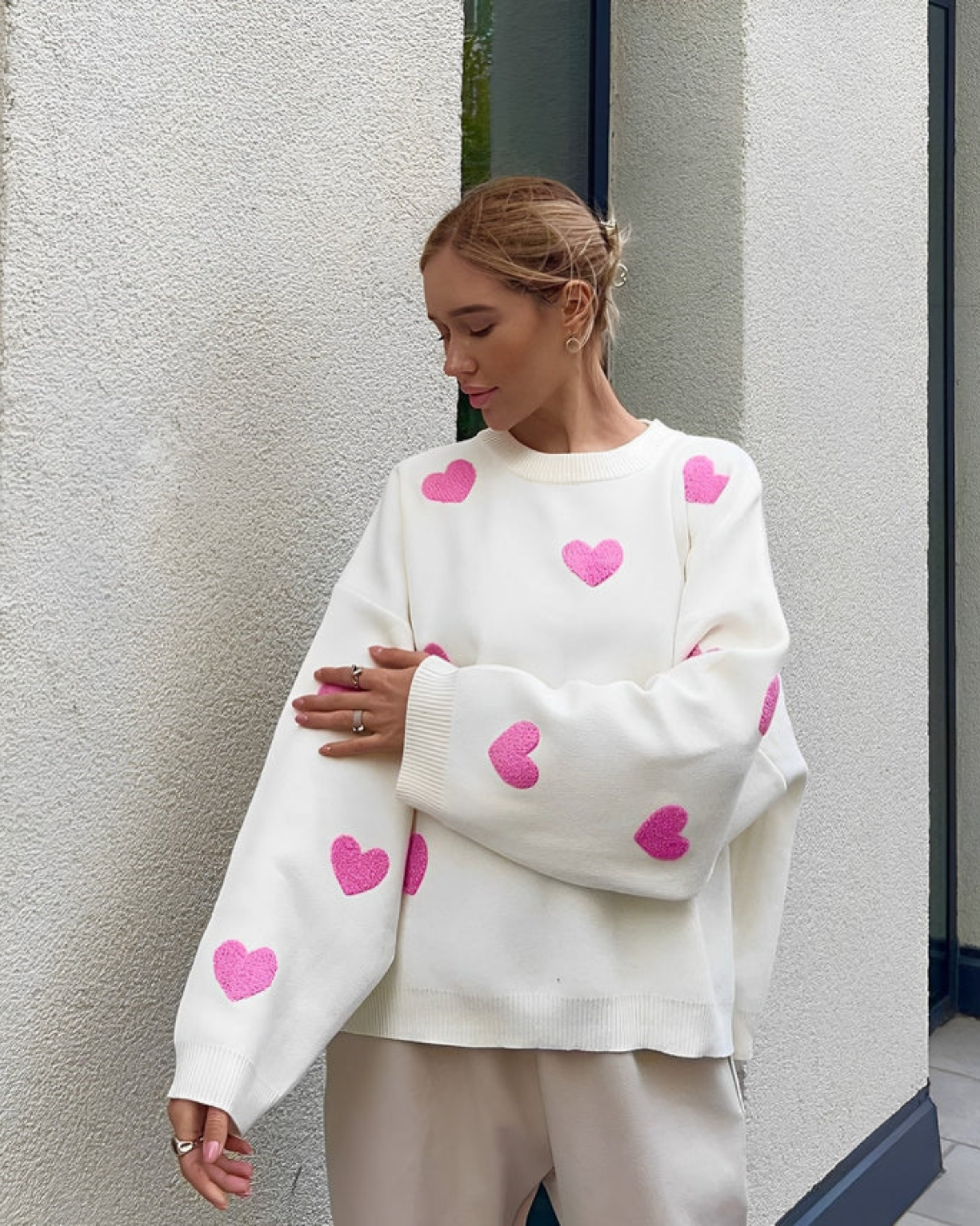 Women's Oversized Knit Jumper with Heart Appliqués 8