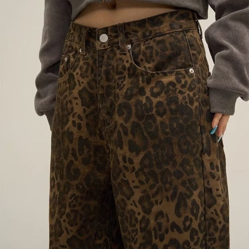 Women's Slim Fit Leopard Print Jeans for Casual and Dressy Occasions 3