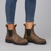 Women_s_Waterproof_Chelsea_Boots_-_Classic_Slip-On_Design_for_All-Weather_Comfort_03345