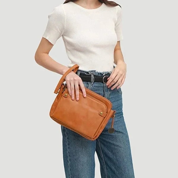 agentbagtm-leren-crossbody-schoudertassen-pantino-1-43946574479706_b1e2c048-0e51-4797-b25e-f7ad4f55aeec.webp