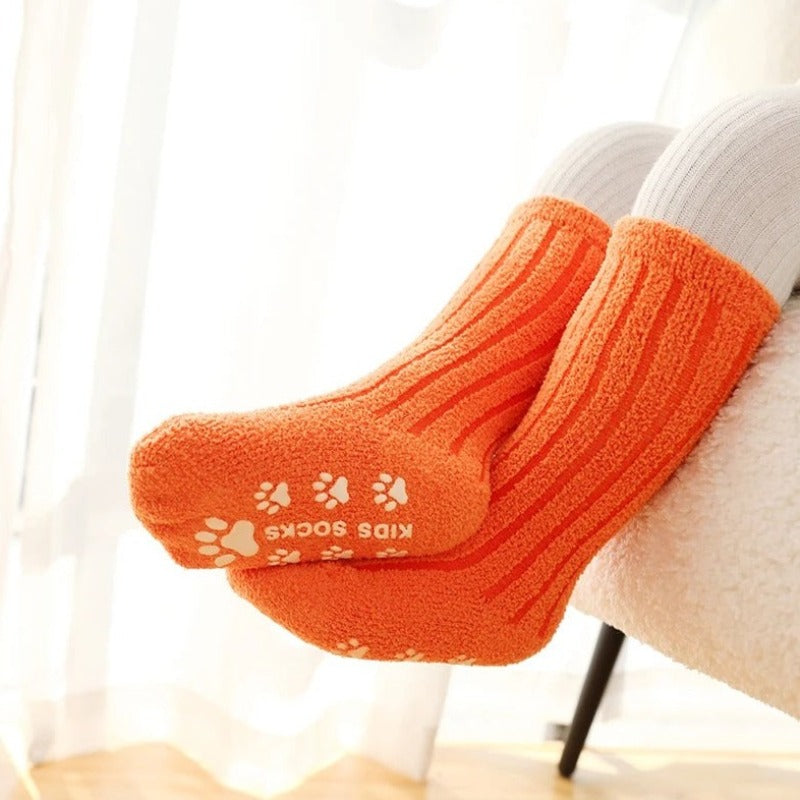 WarmWonder Kids Winter Grip Socks