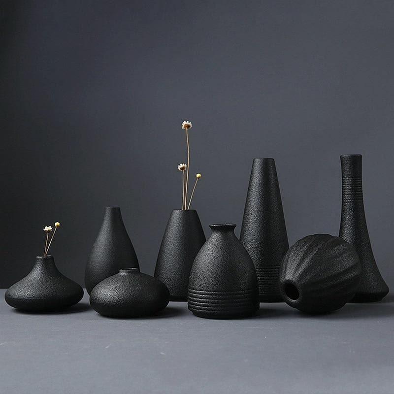 Akia Black Textured Vase