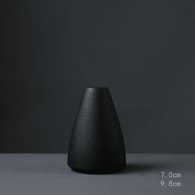 Akia Black Textured Vase