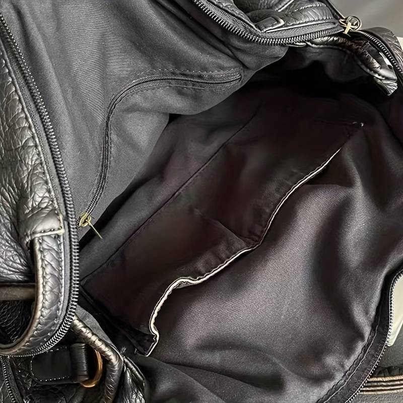 LuxeVintage Handbag - Timeless Elegance